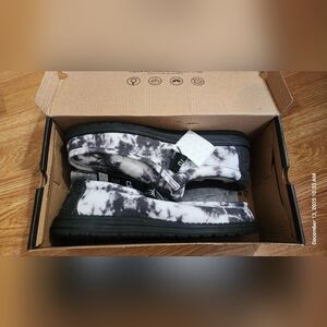 Hey Dudes Thunderstruck Tie Dye